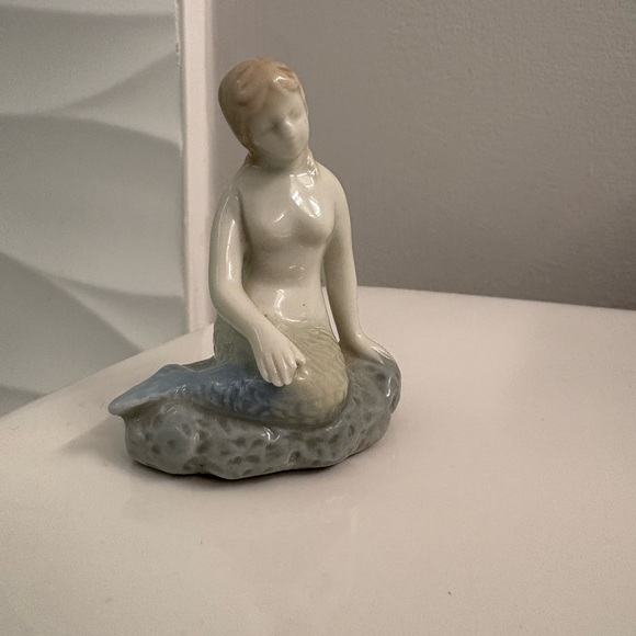 Porcelain Little Mermaid Figurine - Picture 1 of 5